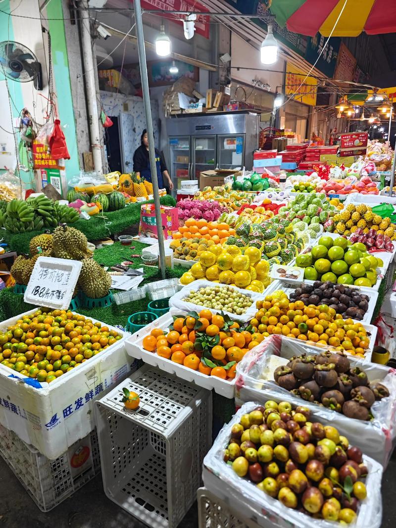 水果批发市场的活力与变迁